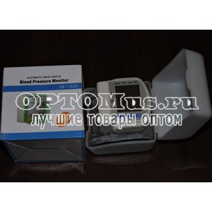 Электронный тонометр на запястье Blood pressure monitor оптом в Волжском